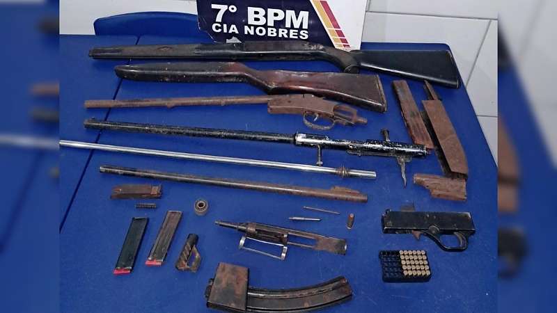 HOMEM TENTA INTERVIR EM BRIGA, É ATACADO COM FACA E POLÍCIA DESCOBRE ARSENAL EM NOBRES